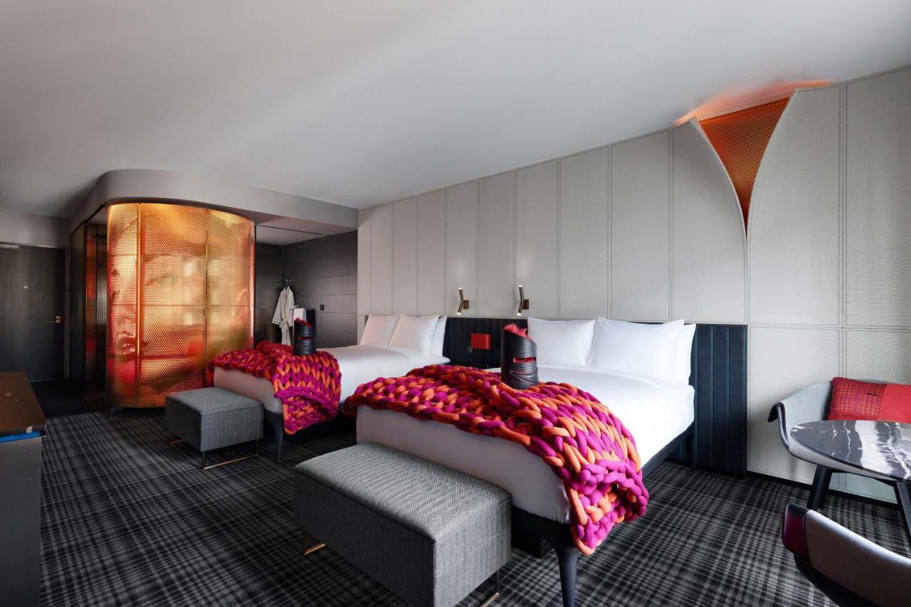 墨尔本w酒店 外观 照片 A room at the Mira Hong Kong